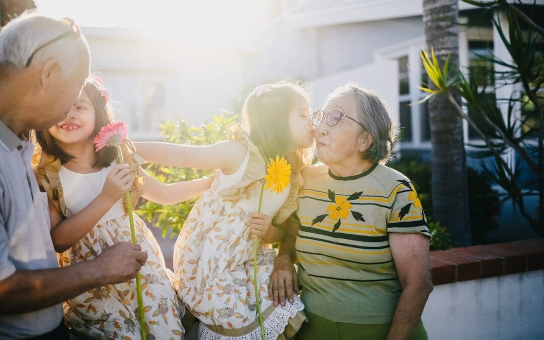 How to Help Your Aging Parents Downsize Their Home: Tips and Strategies